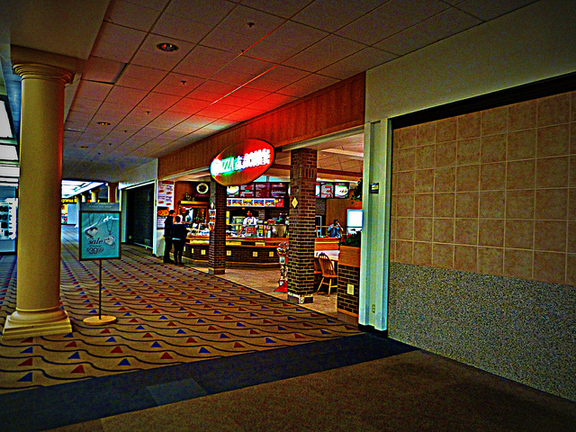 An Ode to the Mall... Where All of My Babysitting Money Went